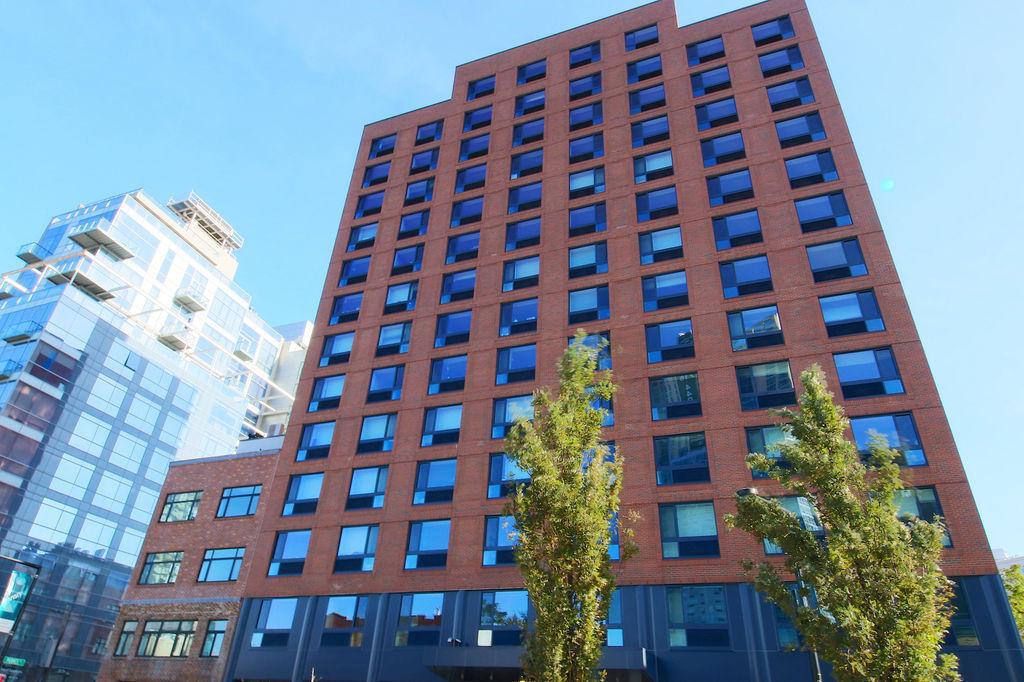 Commercial high-rise facade project